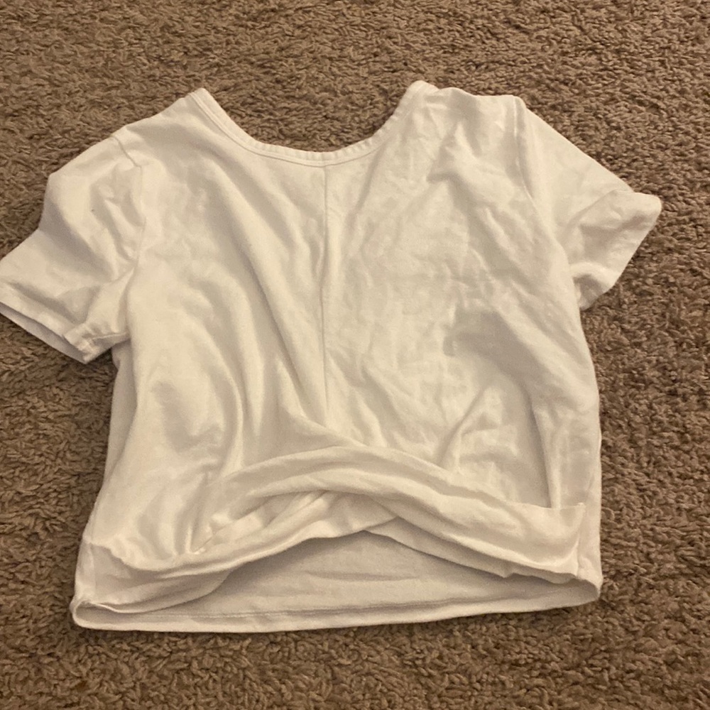Tee shirt from Hollister cropped